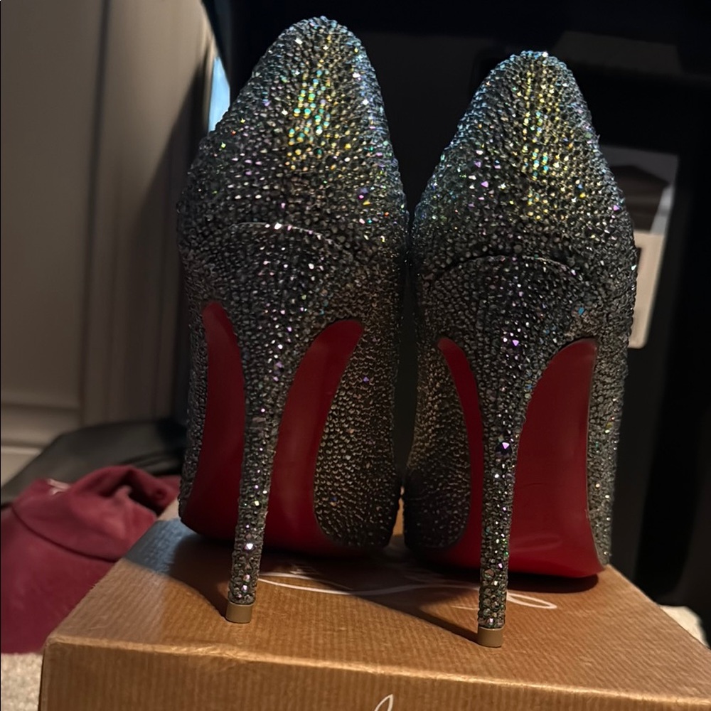 Louboutin Pigalle 100 Surde Silver High Heels - Picture 11 of 12